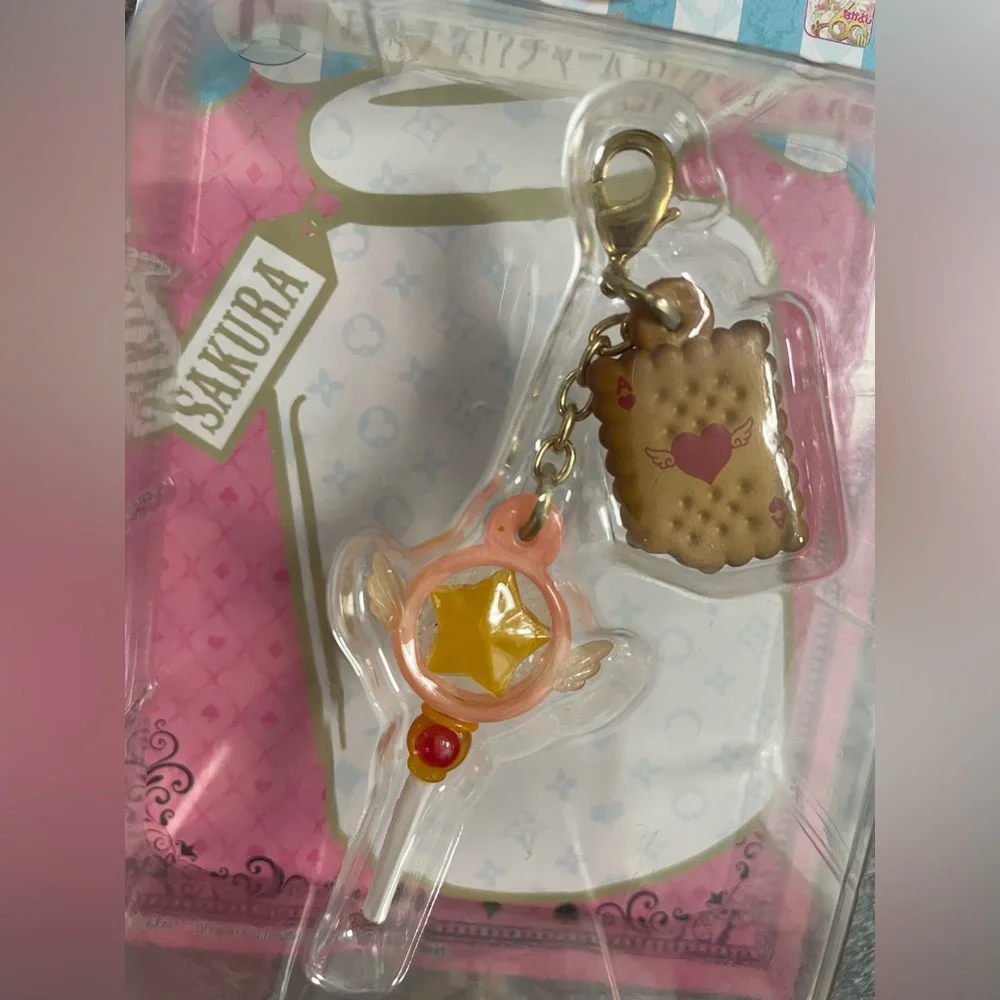 Card Captor Sakura In Wonderland Ichiban Kuji Sakura Staff Cookie Charm Strap - Picture 2 of 6
